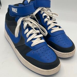 Nike Court Borough Black and Blue size 7 youth High-Top Sneakers